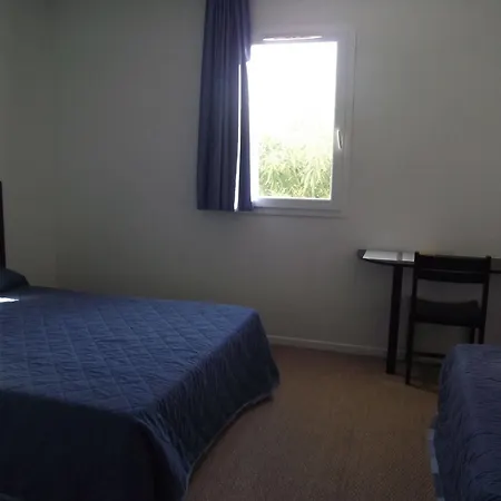 Отель Audotel 2*