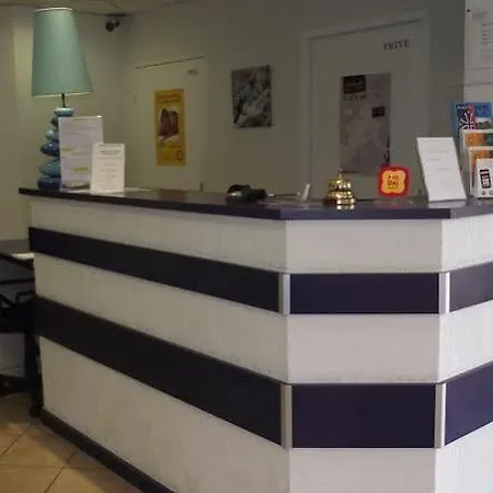 Audotel 2* Каркассон