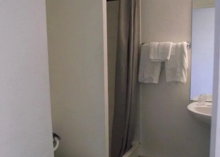 ホテル Audotel カルカソンヌ